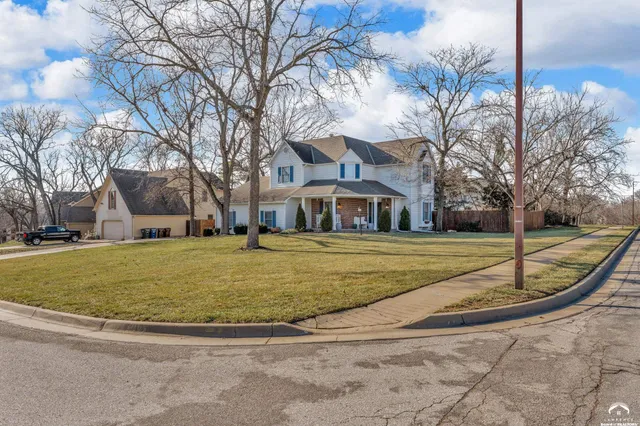 $559,900 | 4600 West Royal Birkdale Court, Lawrence, KS 66049