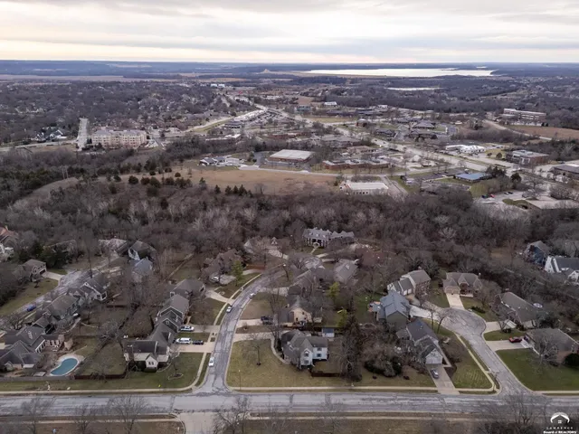 $559,900 | 4600 West Royal Birkdale Court, Lawrence, KS 66049