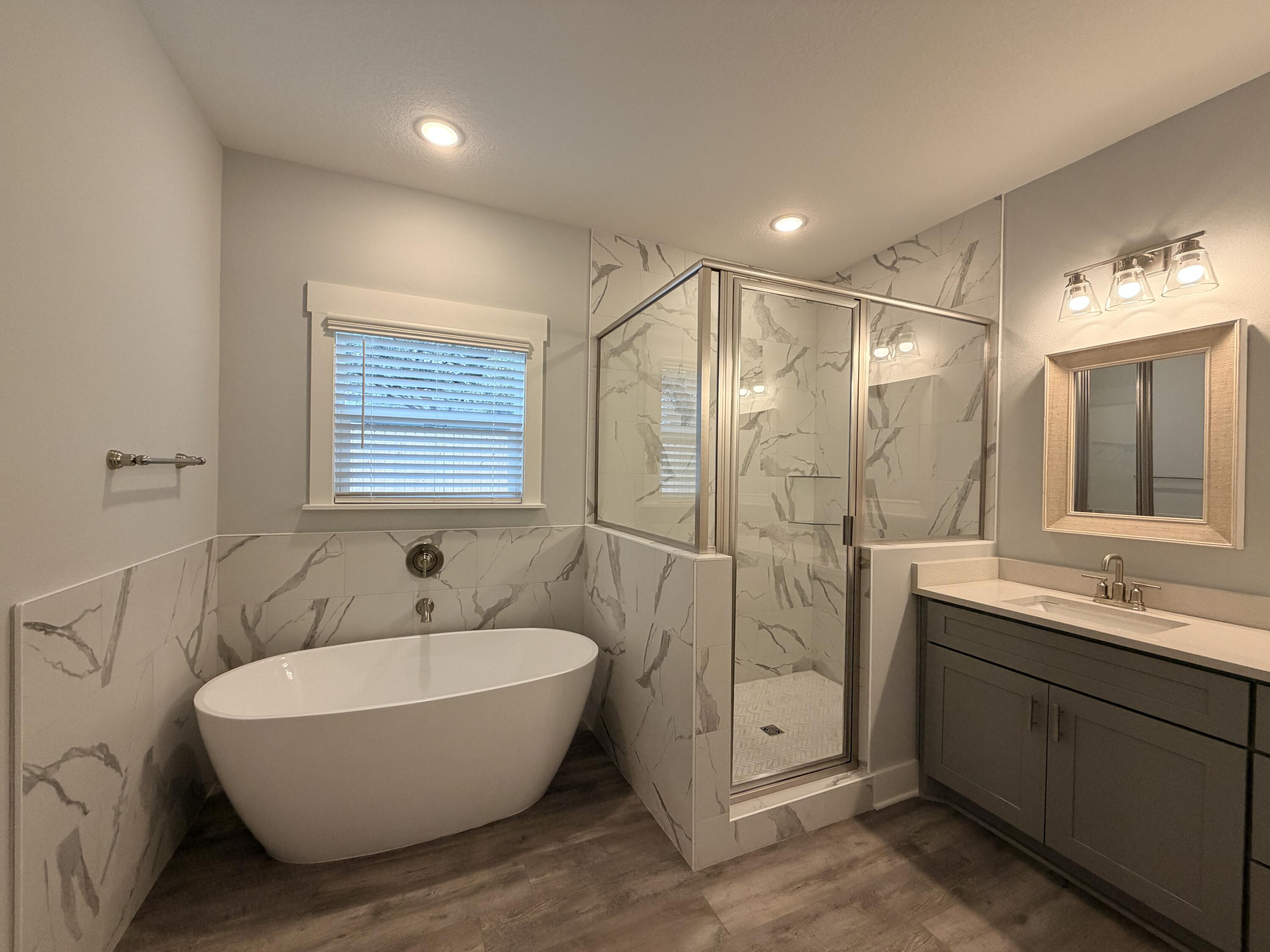 122 Jimmy Street Fort Walton Beach, FL 32547 - Photo 11 of 21 Bathroom