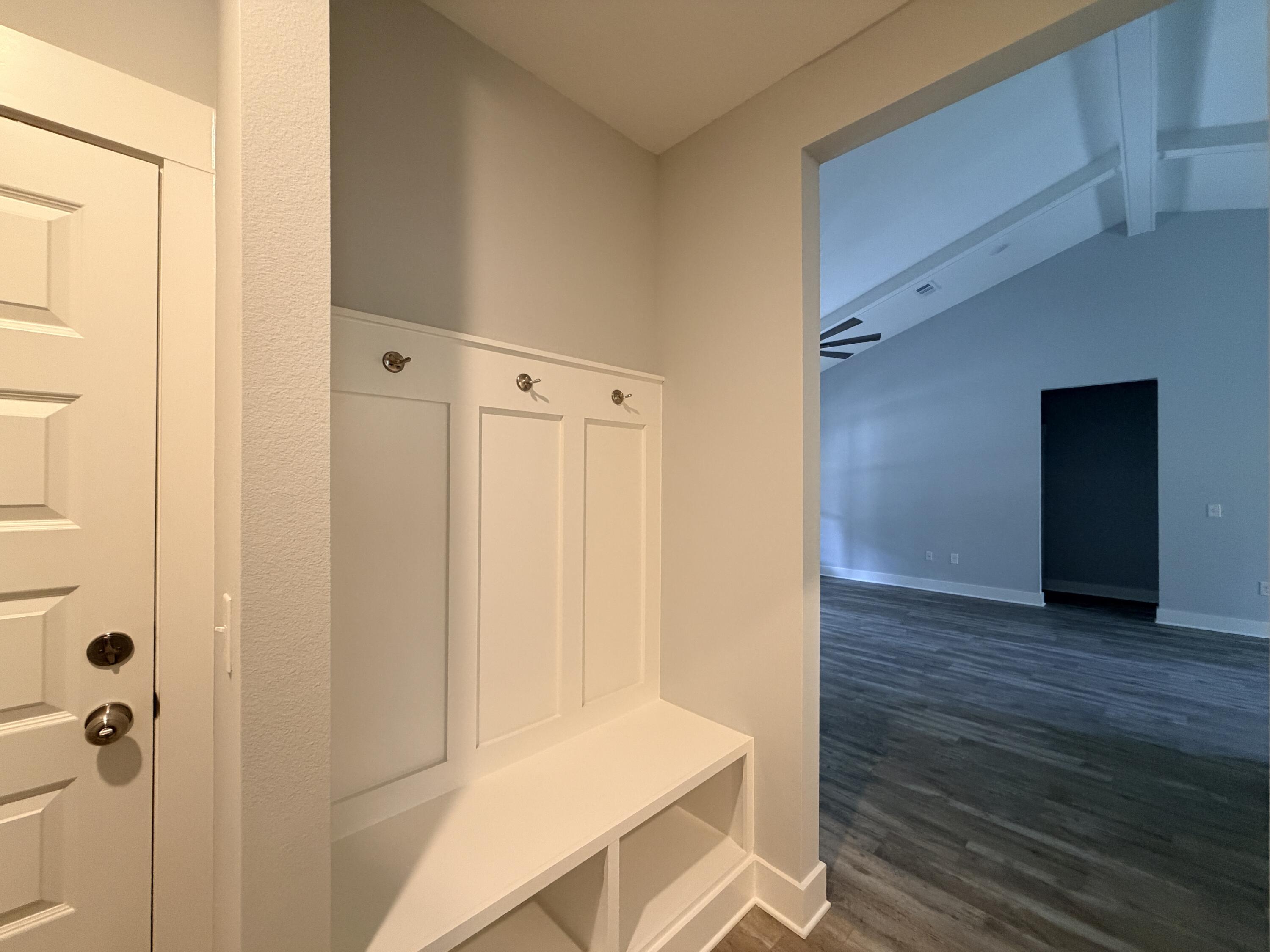 122 Jimmy Street Fort Walton Beach, FL 32547 - Photo 14 of 21 Mudroom