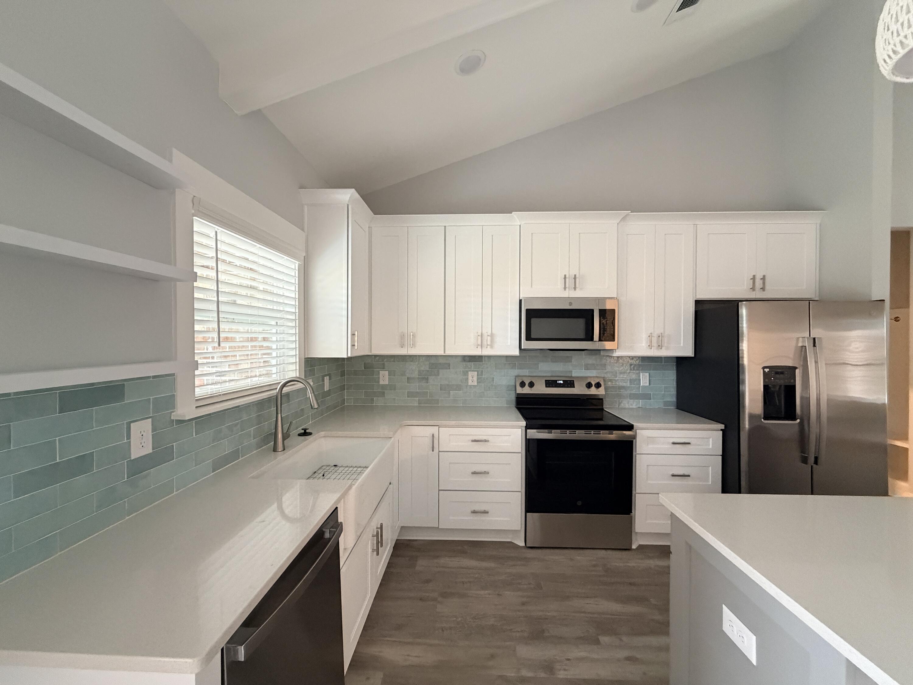 122 Jimmy Street Fort Walton Beach, FL 32547 - Photo 4 of 21 Kitchen