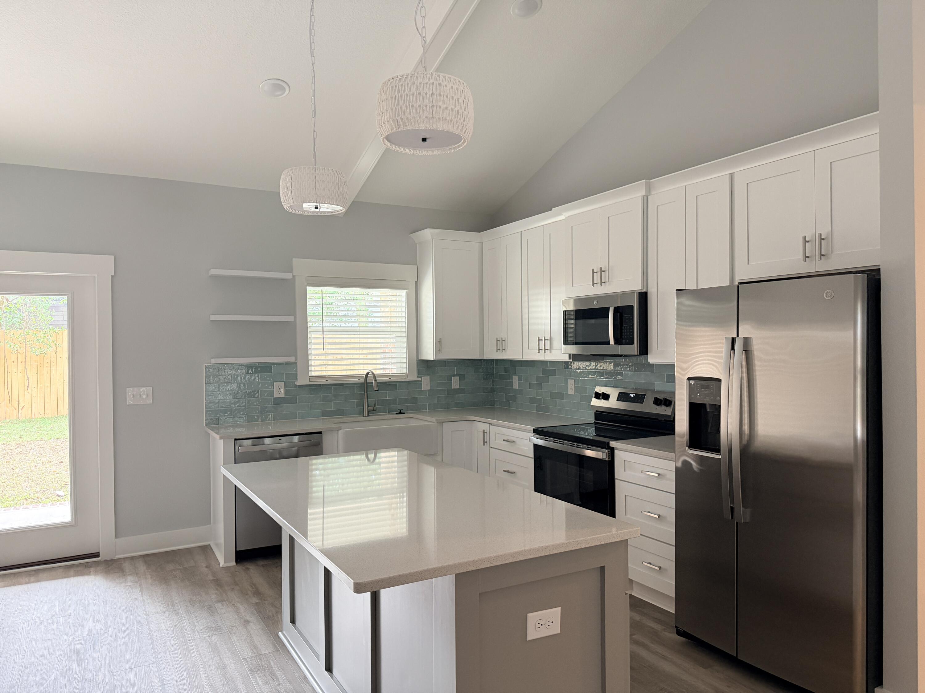 122 Jimmy Street Fort Walton Beach, FL 32547 - Photo 5 of 21 Kitchen