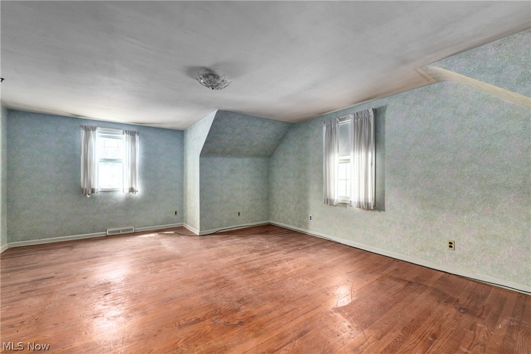 15735 Fenemore Road Cleveland, OH 44112 - Photo 25 of 34 Gallery Image 25