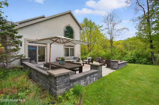 $930,000 | 2085 Weast Road, Princetown, NY 12137