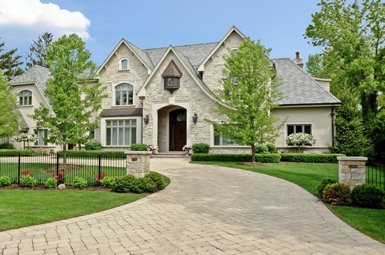 74 Locust Road Winnetka, IL 60093 - Photo 2 of 25