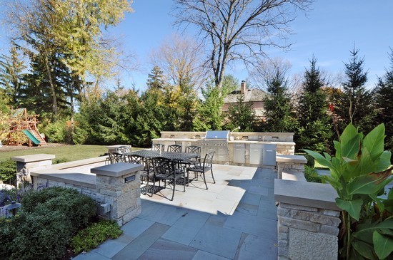 74 Locust Road Winnetka, IL 60093 - Photo 23 of 25