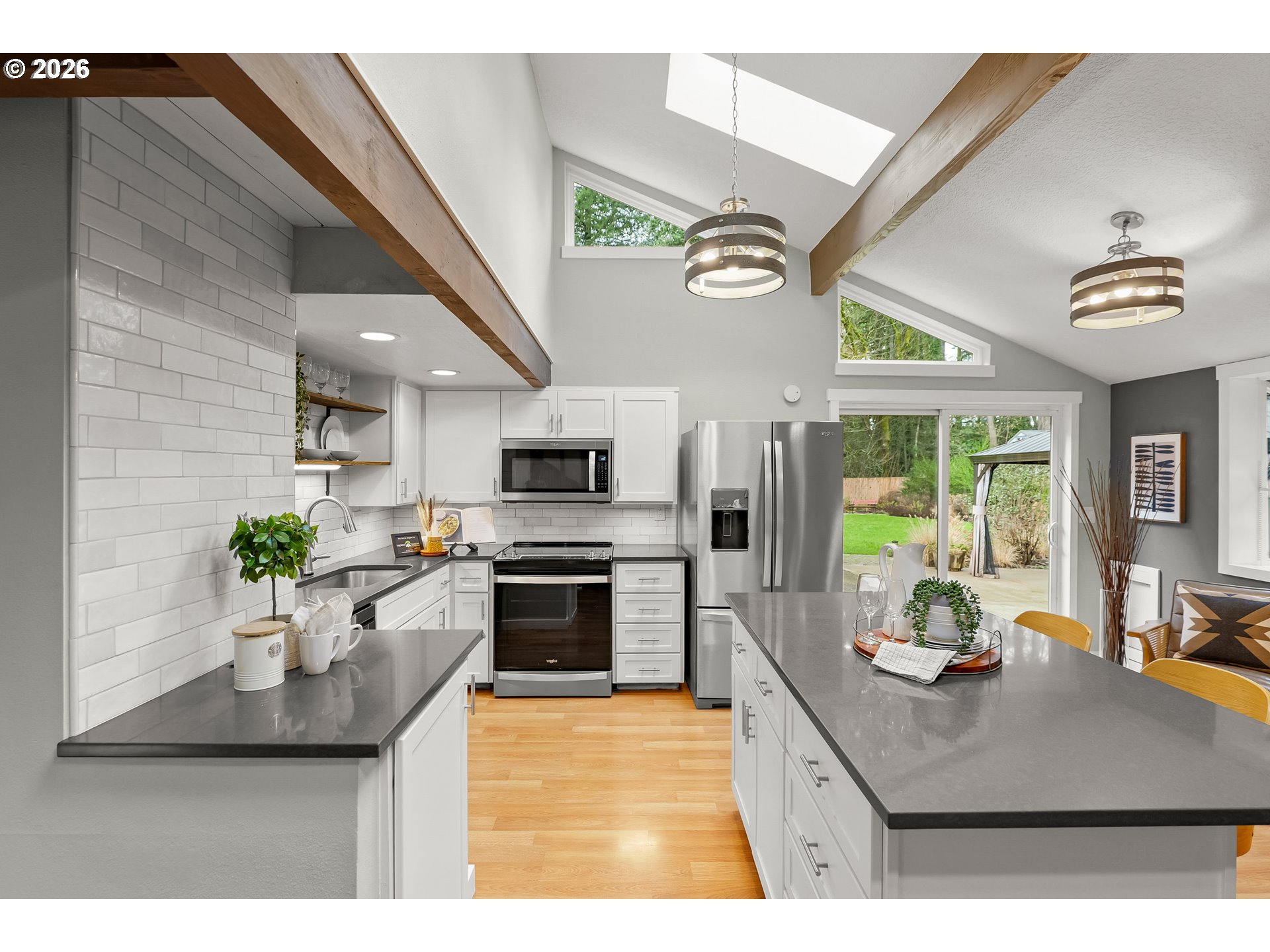 7355 Southwest Delaware Circle Tualatin, OR 97062 - Photo 13 of 29