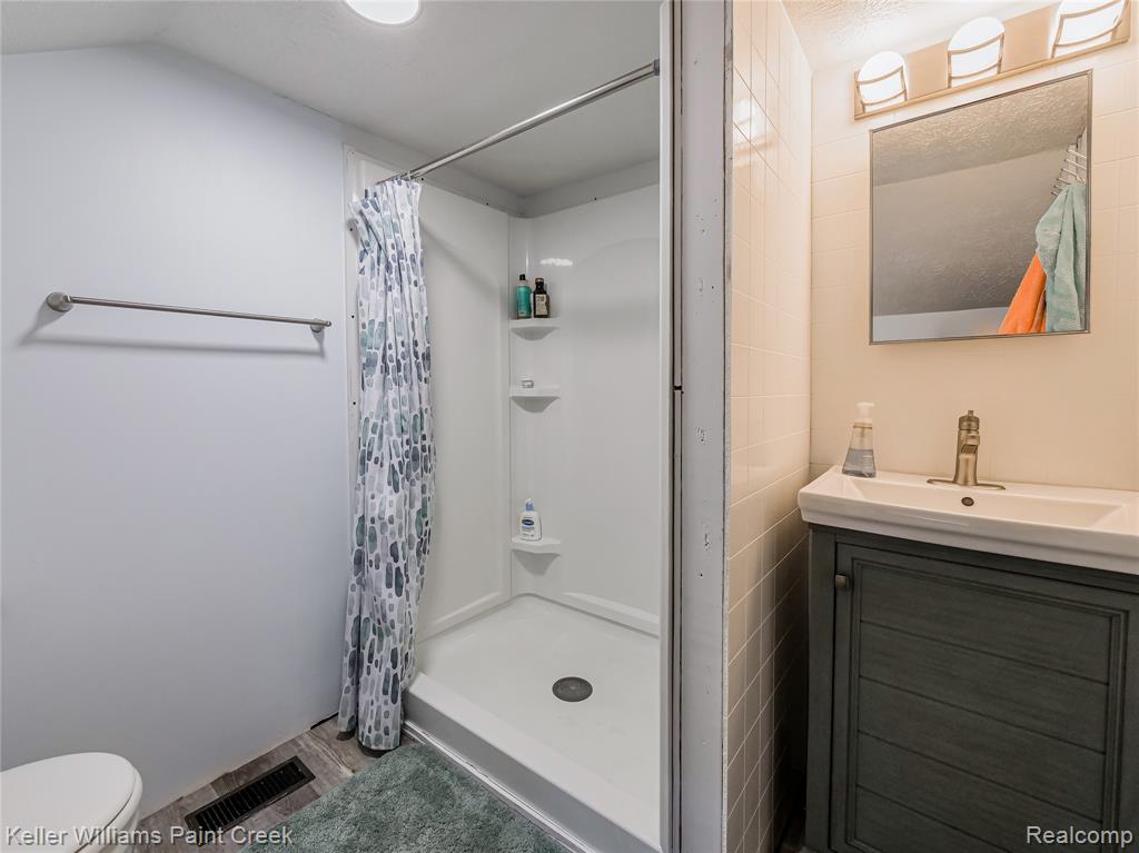 227 Ora Road Oxford, MI 48371 - Photo 26 of 60