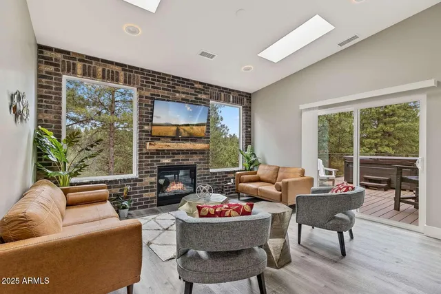 $11,900,000 | 301 South O'Leary Street, Flagstaff, AZ 86001