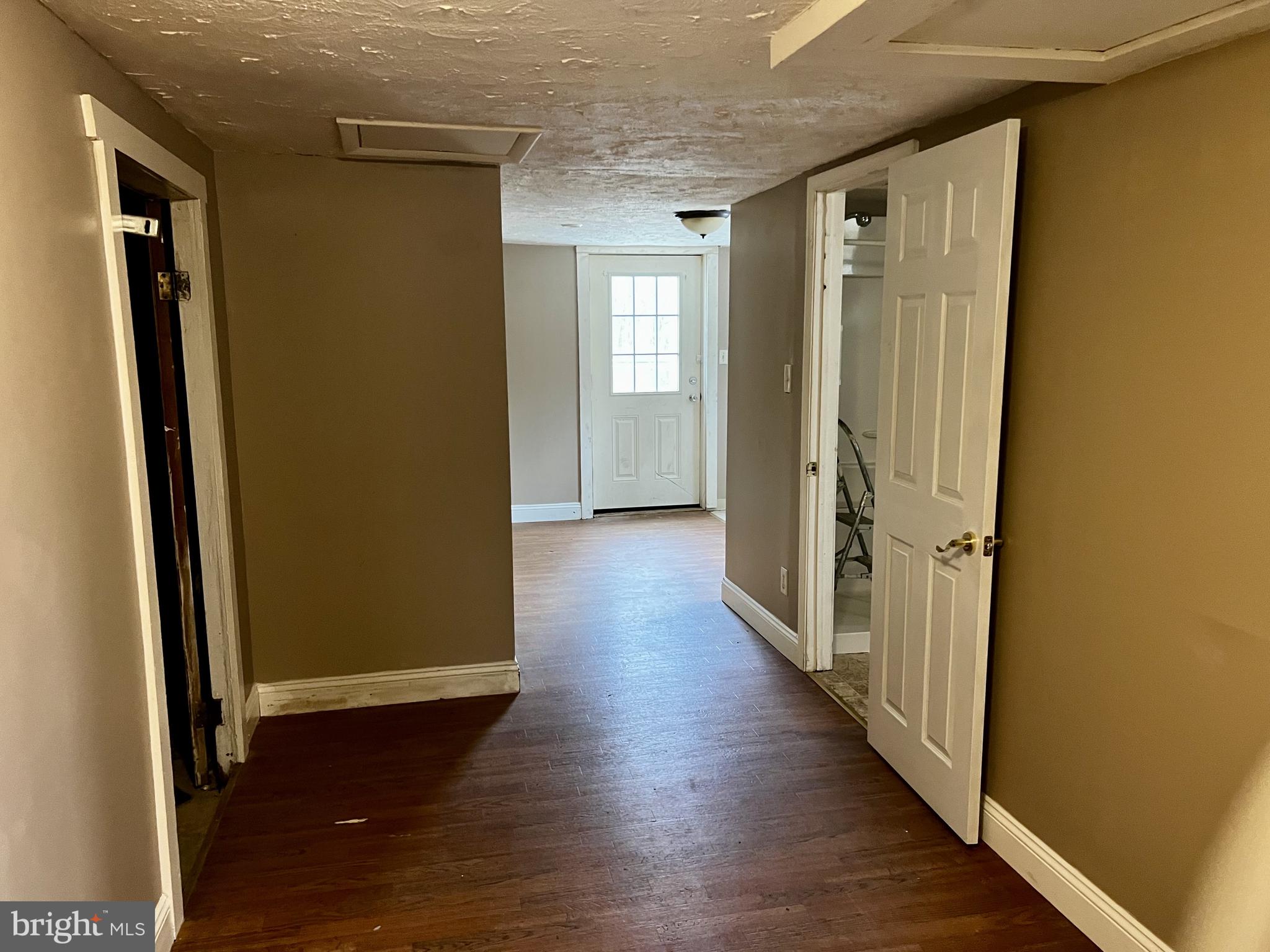 139 Carter Road Elkton, MD 21921 - Photo 18 of 27 a view of a hallway with wooden floor