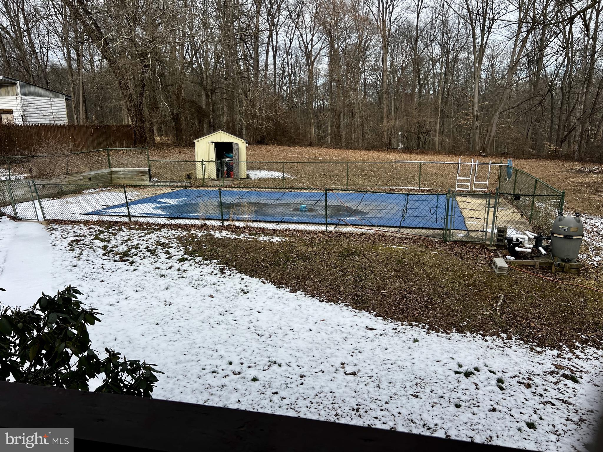 139 Carter Road Elkton, MD 21921 - Photo 10 of 27 a view of a yard with wooden fence