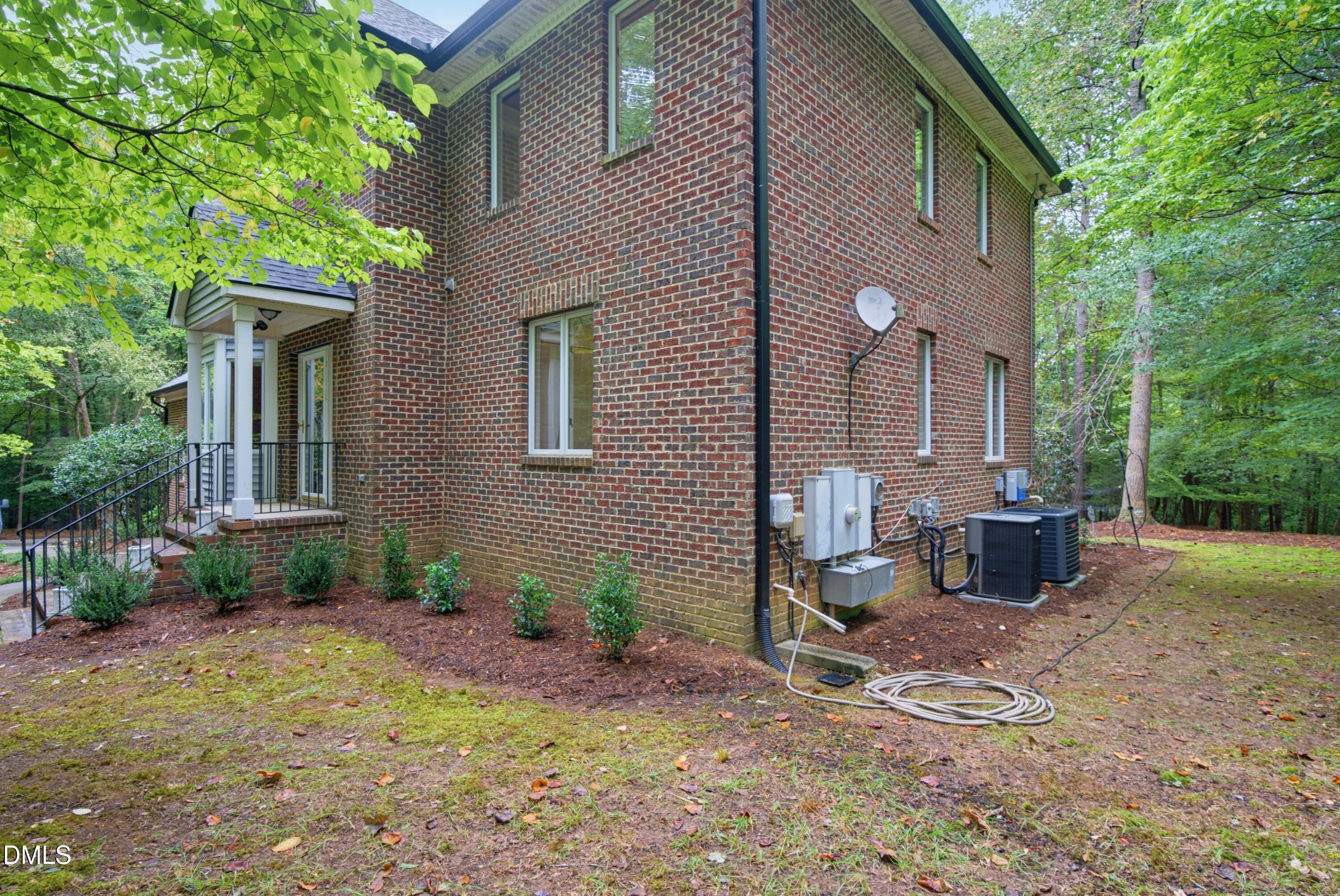 1105 Erins Way Lane Raleigh, NC 27614 - Photo 62 of 82 Side of house