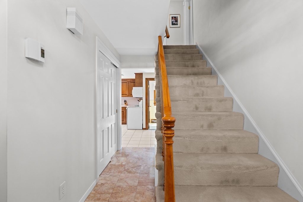 48 Day Hill Road Framingham, MA 01702 - Photo 4 of 37 Gallery Image 4