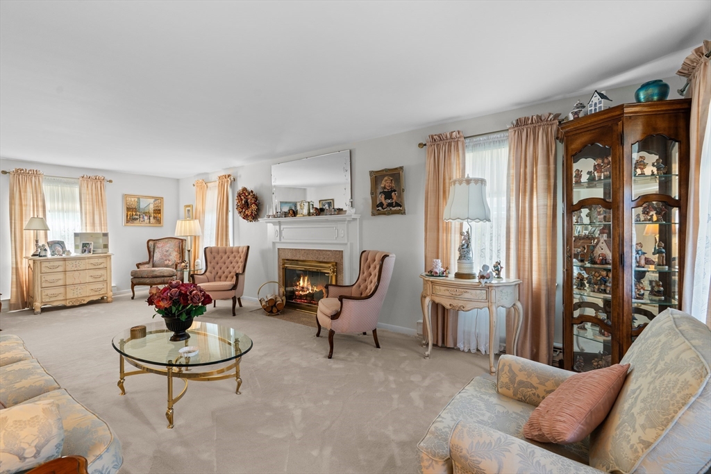 48 Day Hill Road Framingham, MA 01702 - Photo 5 of 37 Gallery Image 5