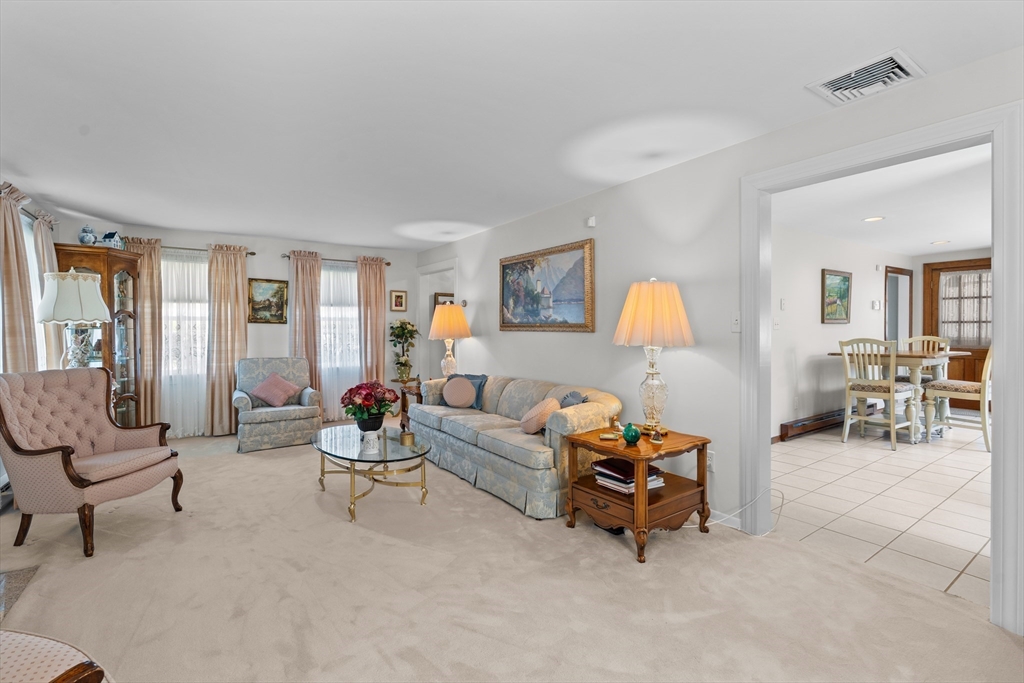48 Day Hill Road Framingham, MA 01702 - Photo 7 of 37 Gallery Image 7