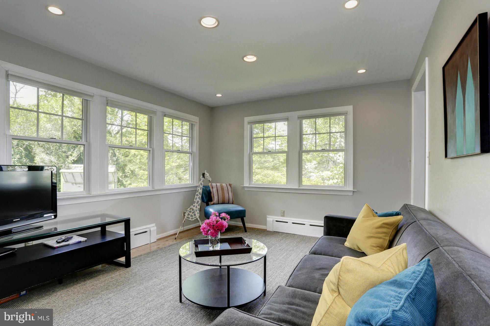 9310 Ocala Street Silver Spring, MD 20901 - Photo 11 of 30 Family Room