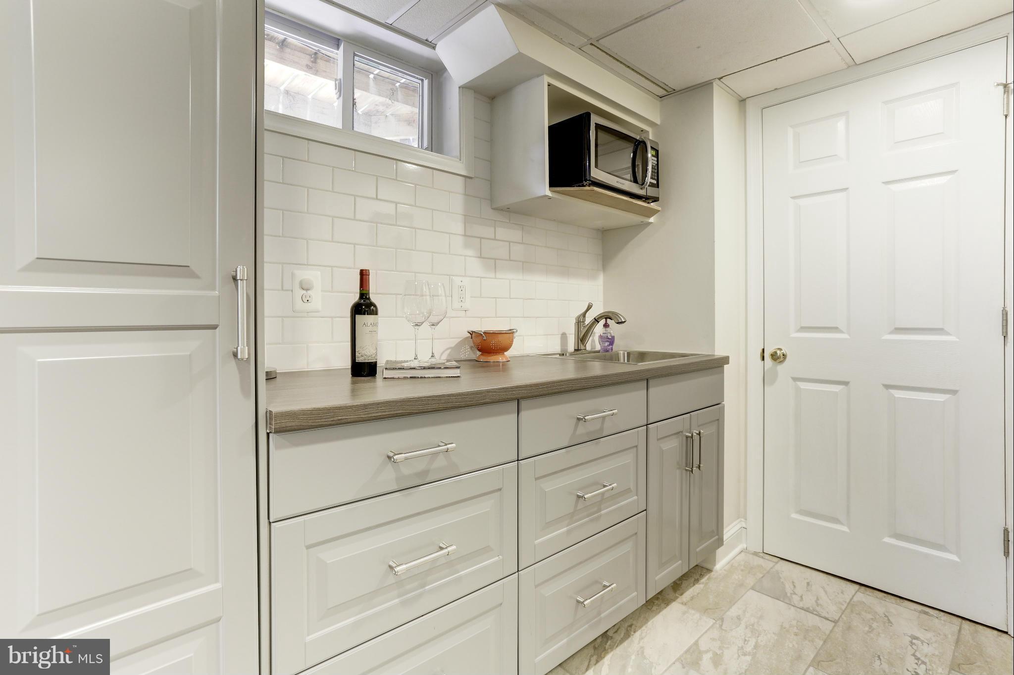 9310 Ocala Street Silver Spring, MD 20901 - Photo 25 of 30 kitchenette