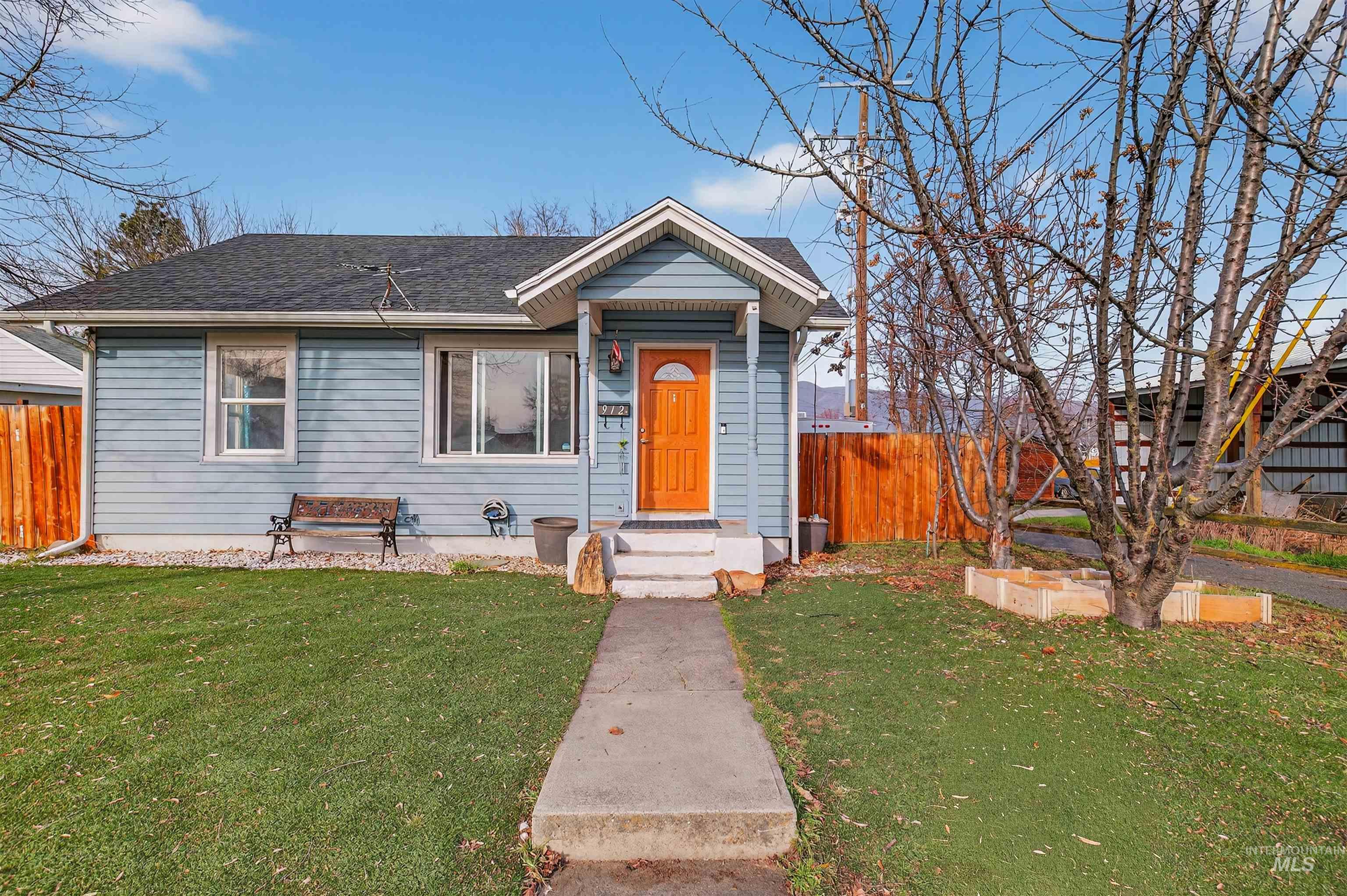 912 Elm Street Clarkston, WA 99403 - Photo 2 of 34