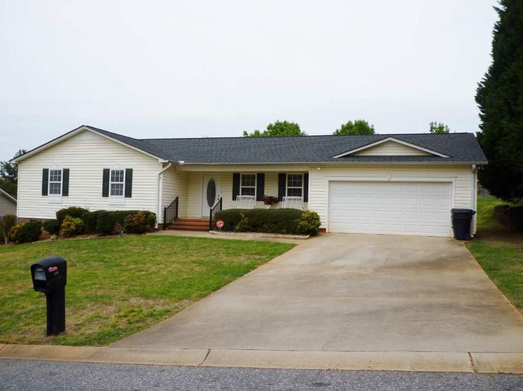 216 Laurel Heights Anderson, SC 29621 - Photo 1 of 22