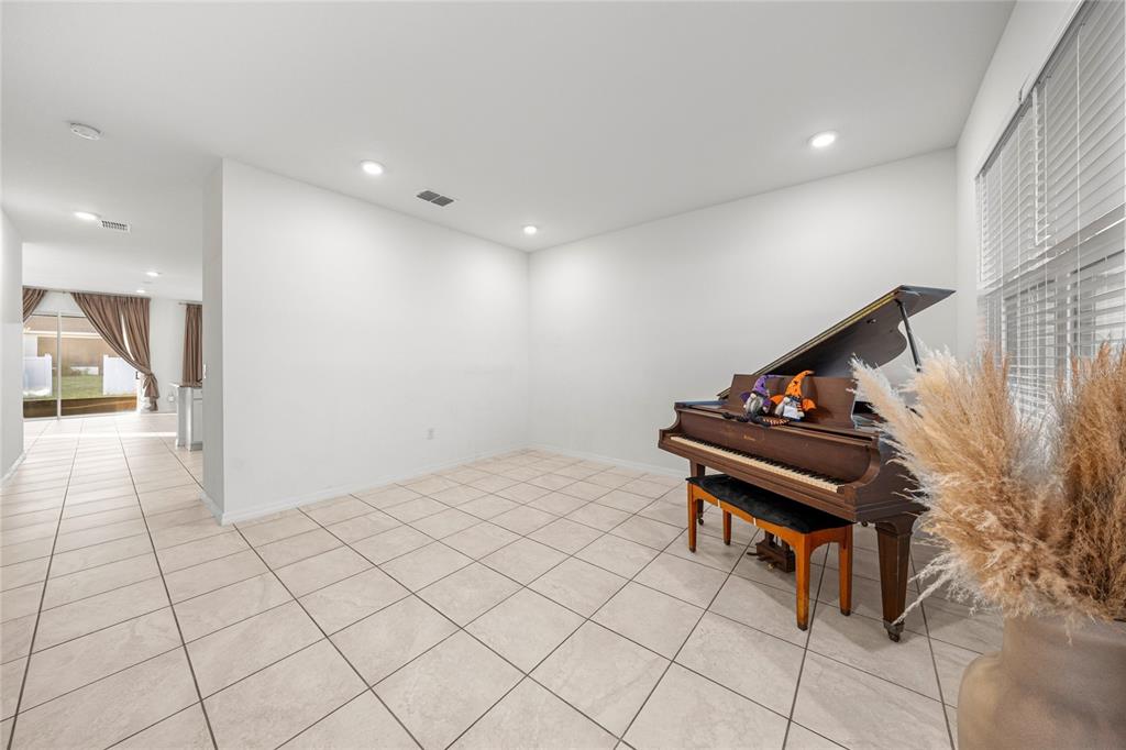 7664 Southwest 63rd Lane Road Ocala, FL 34474 - Photo 6 of 27