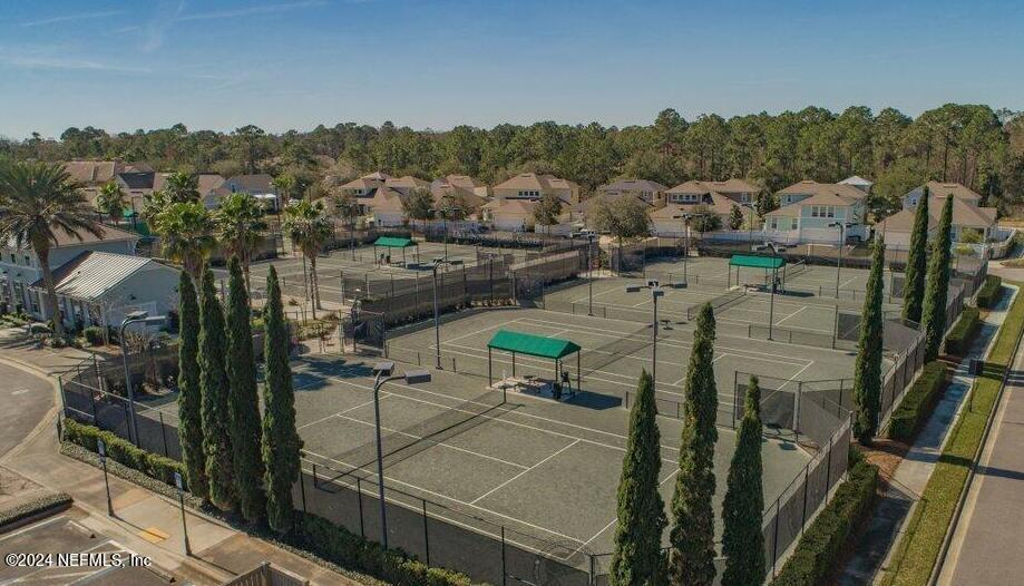 634 Market Street St. Augustine, FL 32095 - Photo 5 of 13 a view of a city