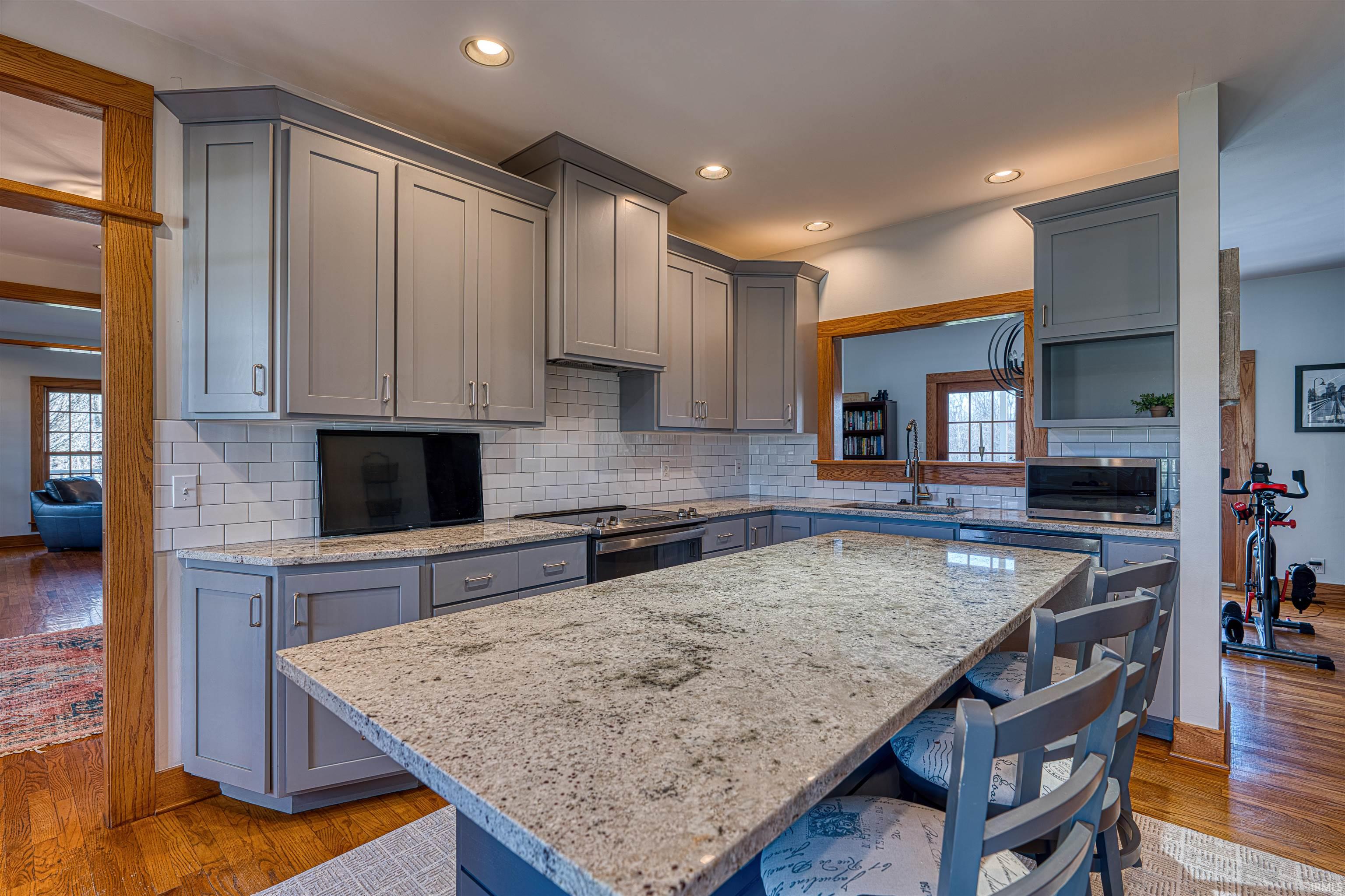 9599 Heim Road Chandler, IN 47610 - Photo 11 of 36