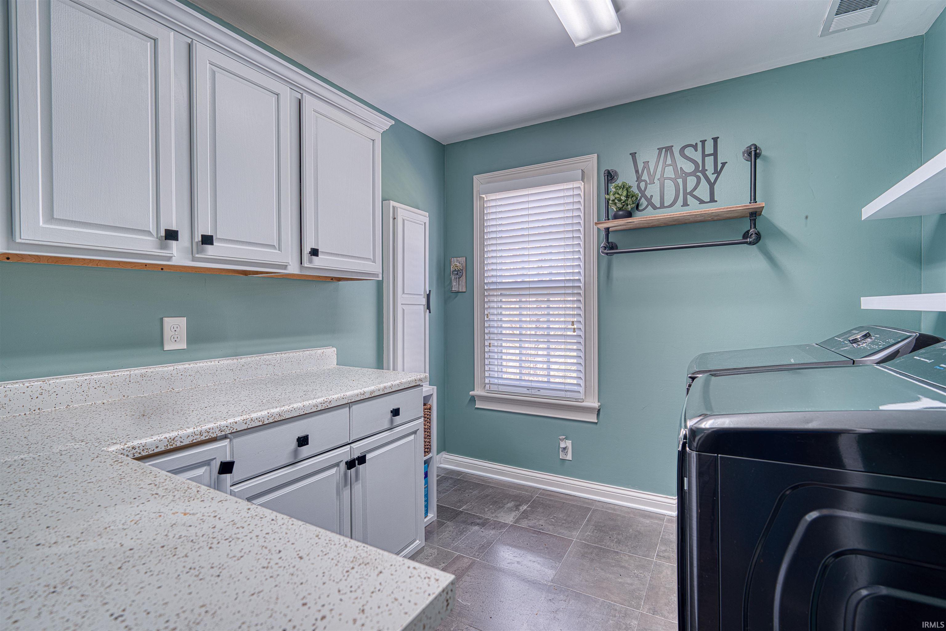 9599 Heim Road Chandler, IN 47610 - Photo 31 of 36