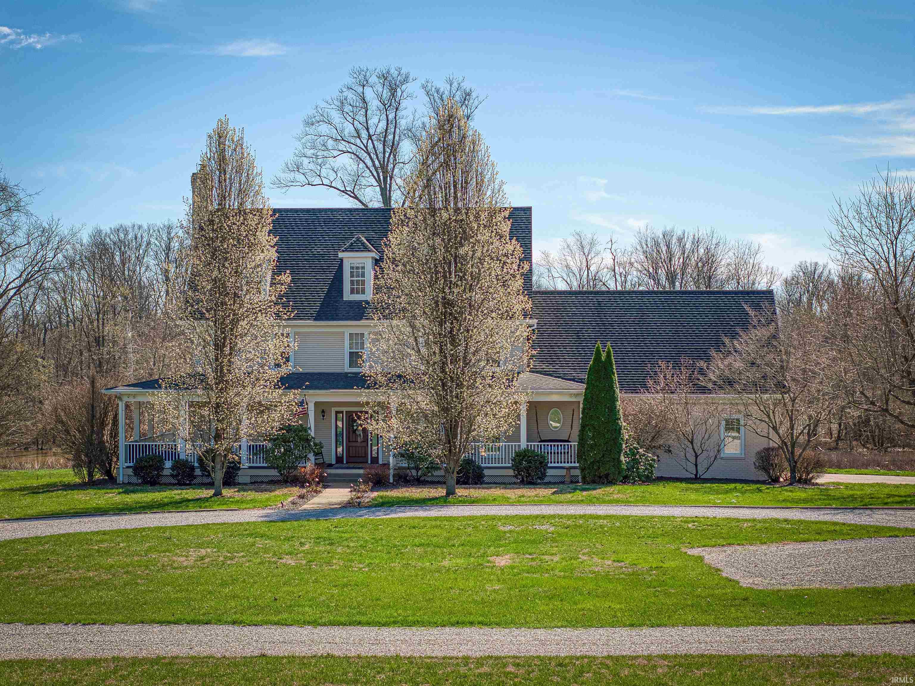 9599 Heim Road Chandler, IN 47610 - Photo 4 of 36