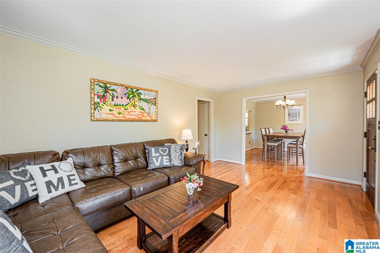 706 Forrest Drive Birmingham, AL 35209 - Photo 4 of 47