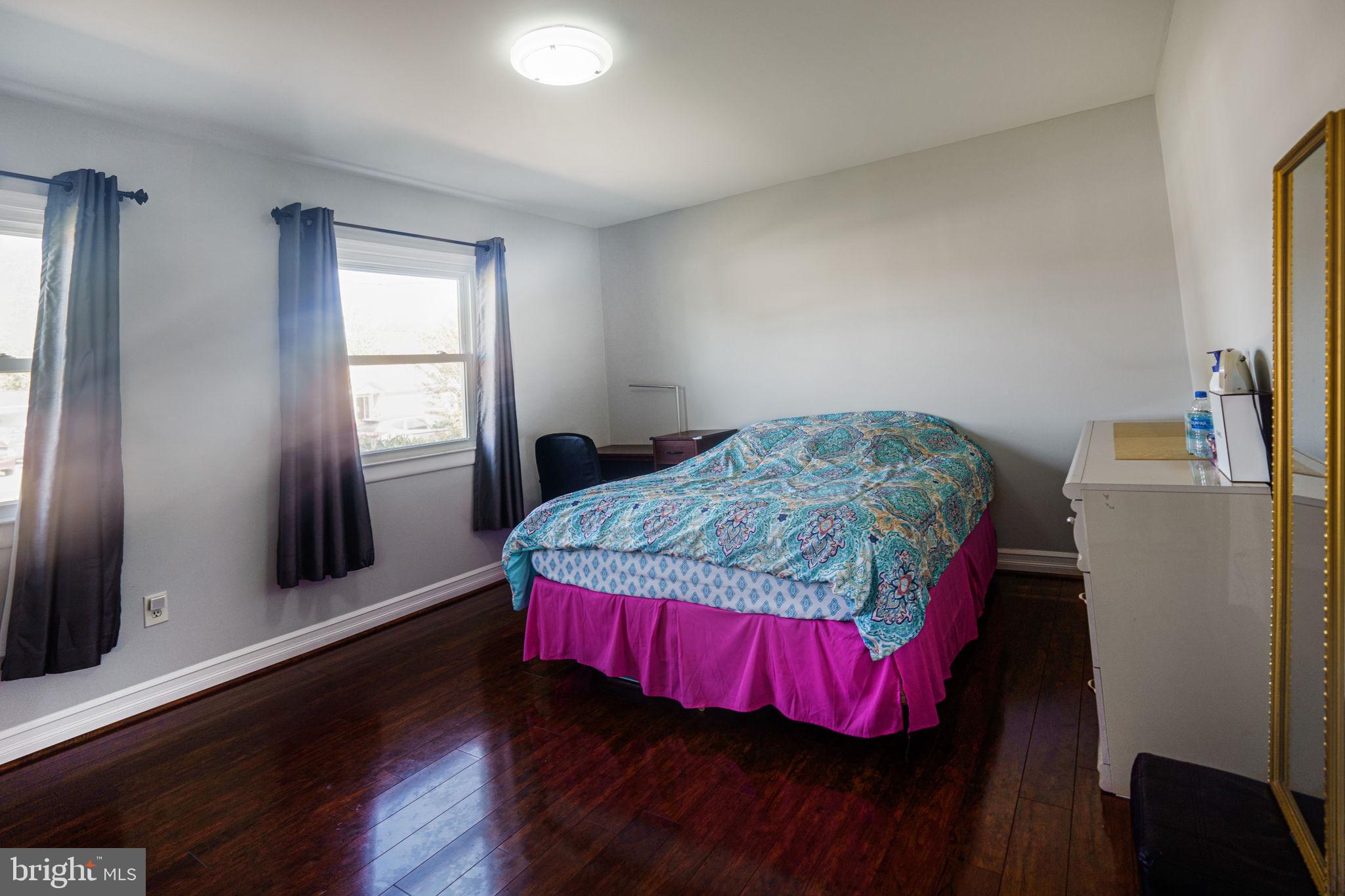 6204 Alamo Street Springfield, VA 22150 - Photo 28 of 44 3rd Bedroom