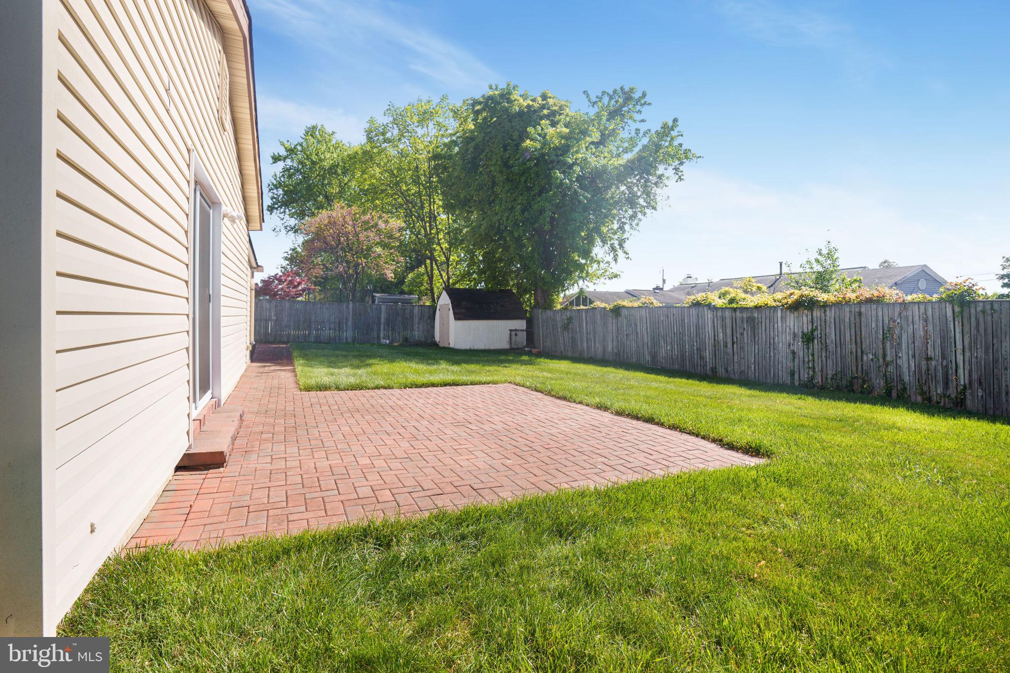 6204 Alamo Street Springfield, VA 22150 - Photo 36 of 44 Fully fenced yard