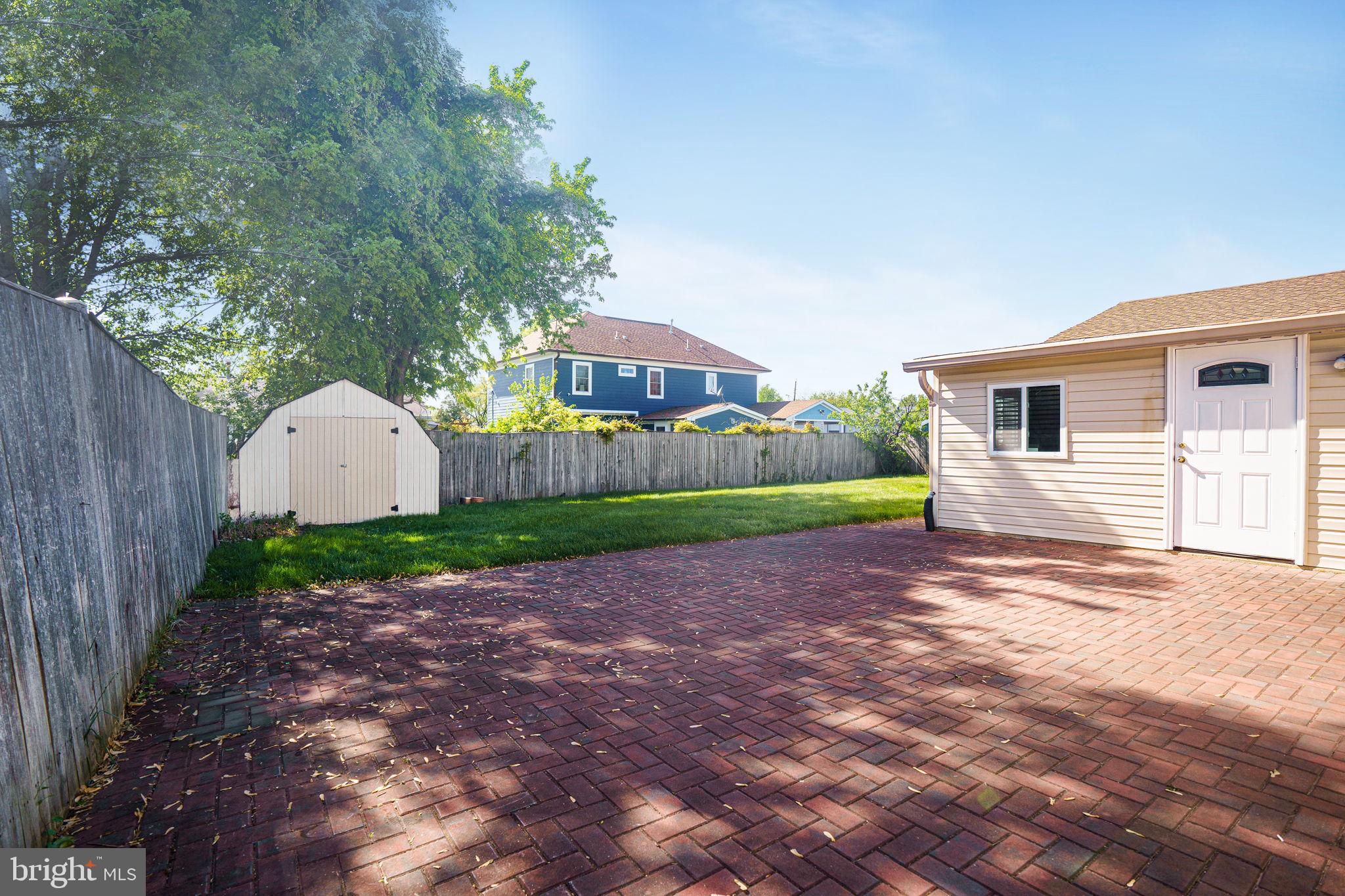 6204 Alamo Street Springfield, VA 22150 - Photo 39 of 44 Nice patio