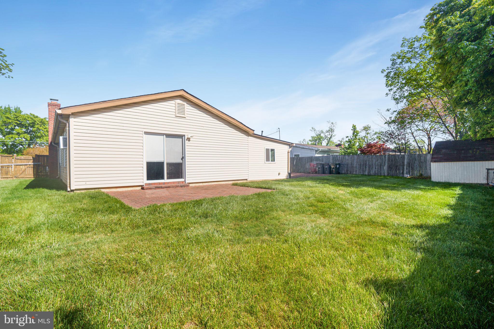 6204 Alamo Street Springfield, VA 22150 - Photo 41 of 44 Fully fenced yard