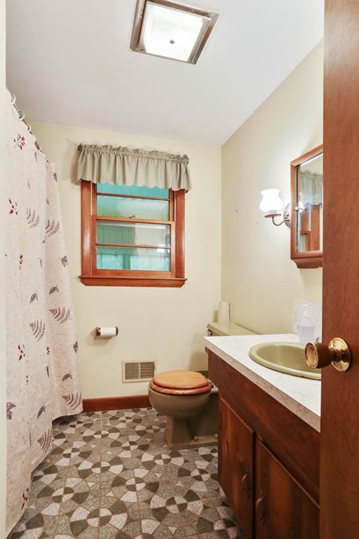 302 Ipswich Road Boxford, MA 01921 - Photo 12 of 22