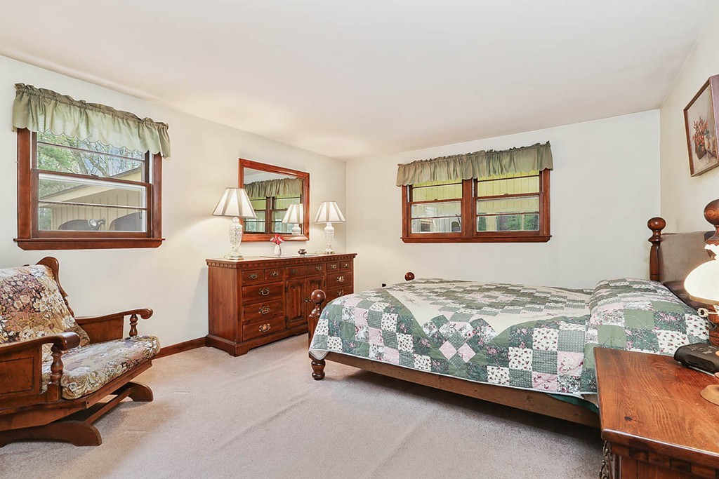 302 Ipswich Road Boxford, MA 01921 - Photo 8 of 22