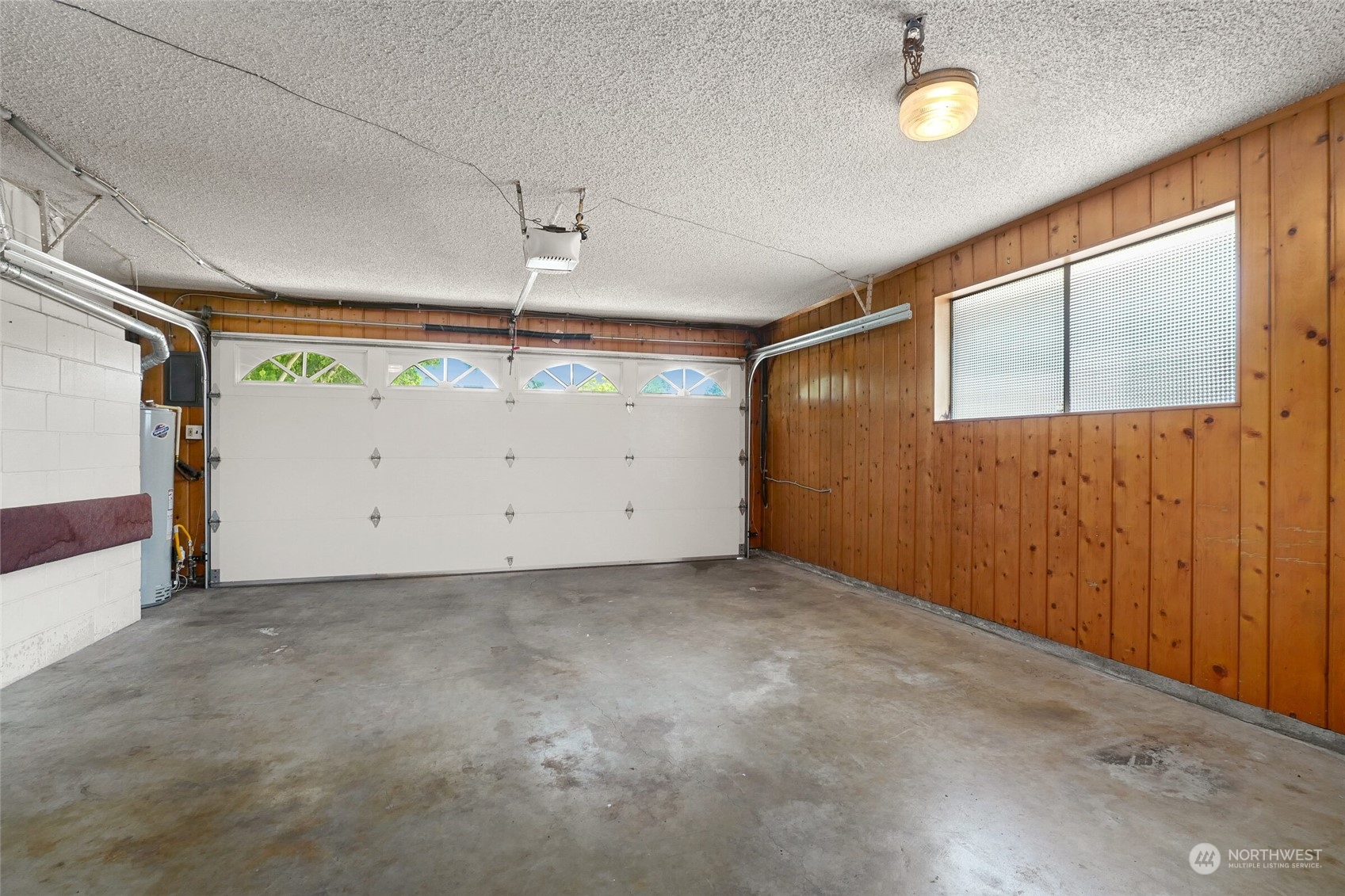 2309 Edmonds Avenue Northeast Renton, WA 98056 - Photo 18 of 35 a view of garage