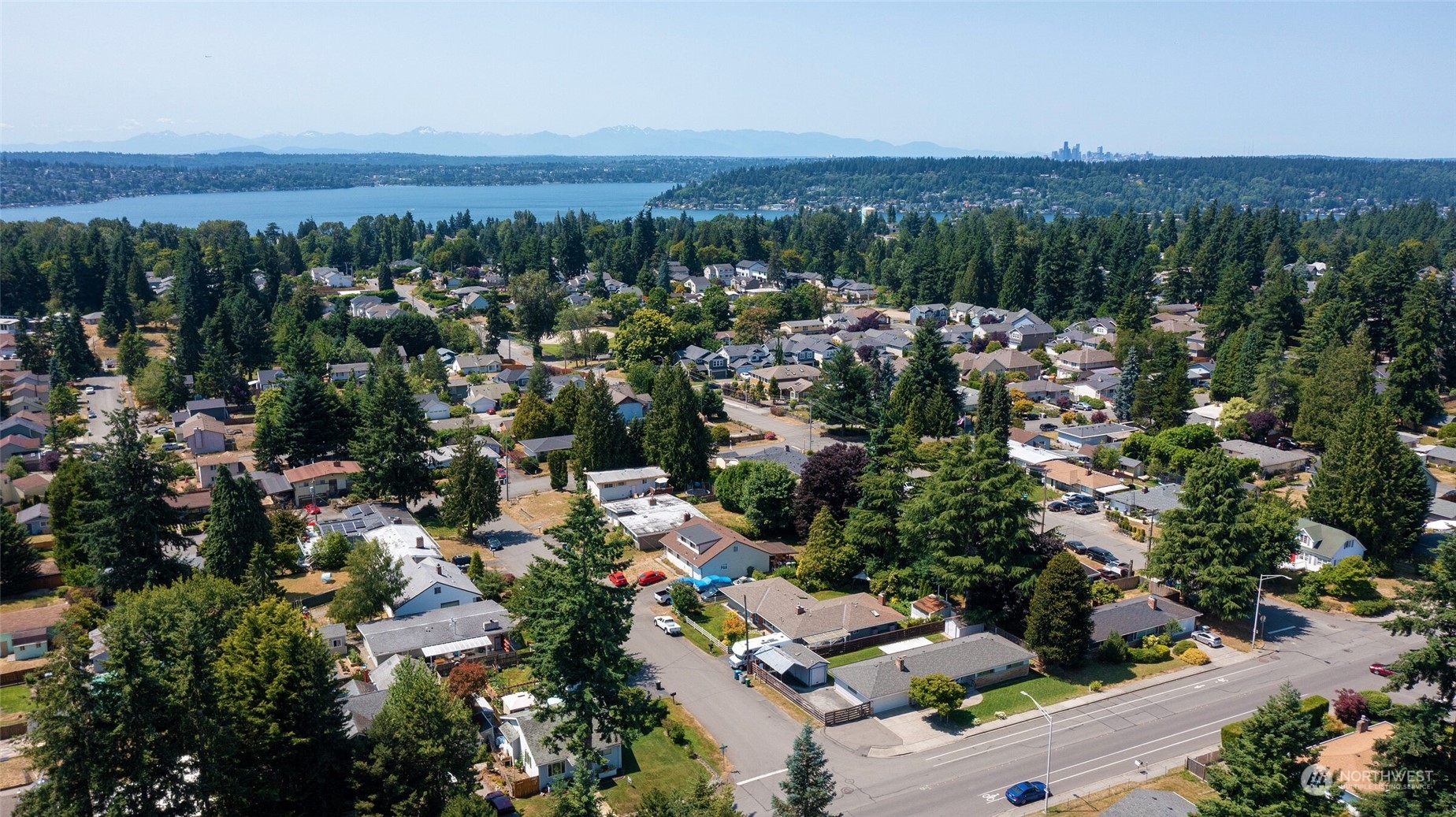 2309 Edmonds Avenue Northeast Renton, WA 98056 - Photo 32 of 35 an aerial view of multiple house