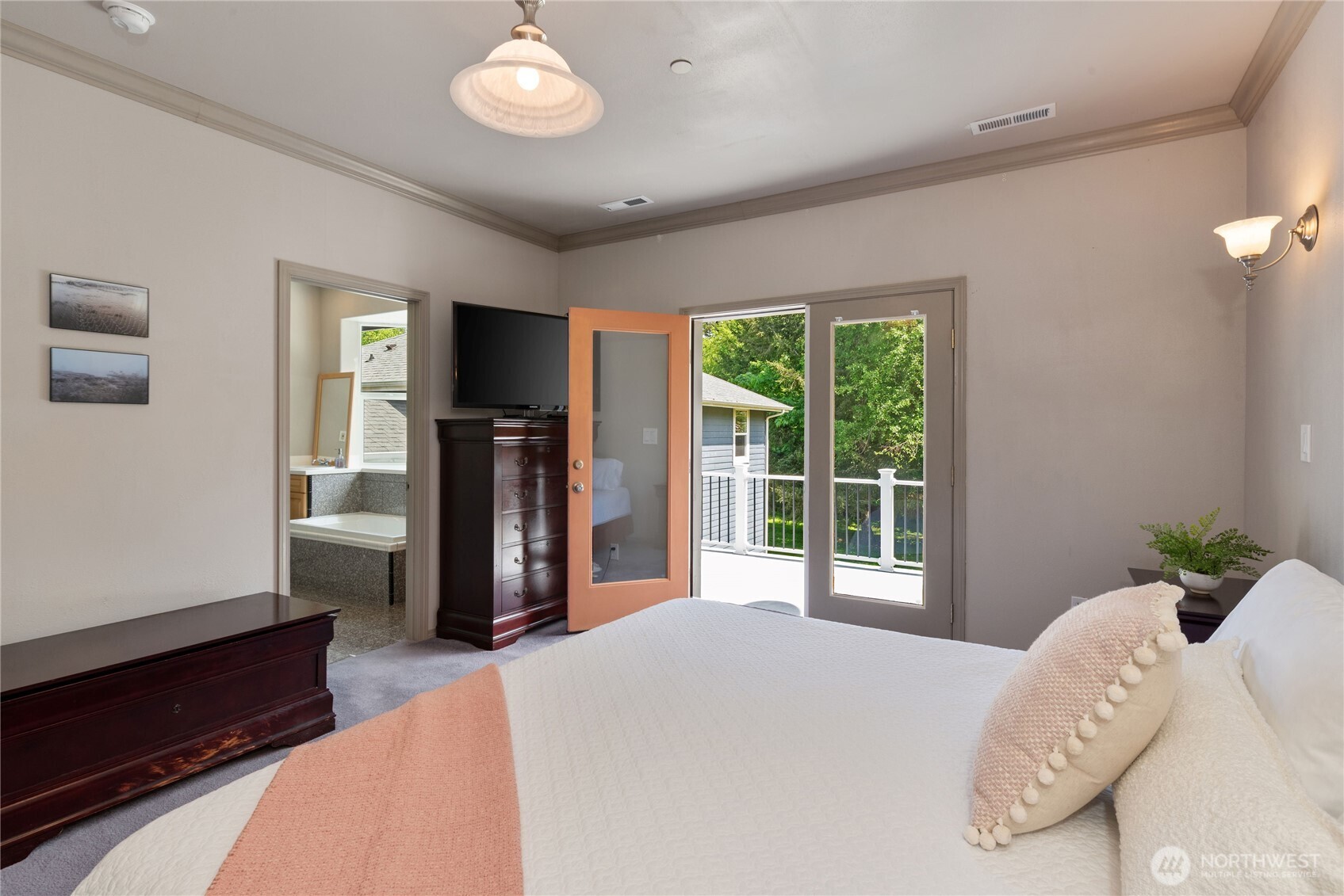 323 East Alderwood Road Belfair, WA 98528 - Photo 23 of 39