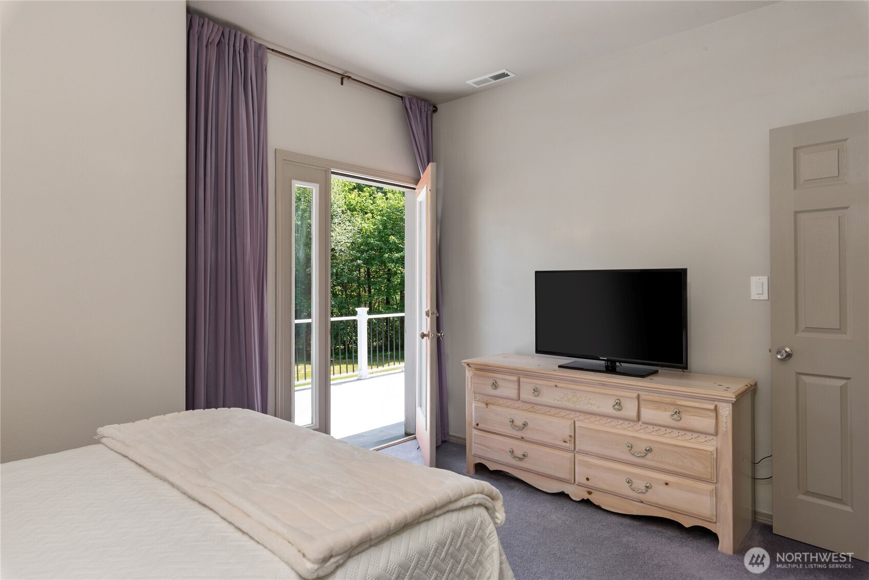 323 East Alderwood Road Belfair, WA 98528 - Photo 32 of 39