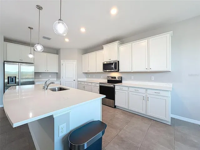 $549,900 | 10559 Bridgegate Hts Loop, San Antonio, FL 33576