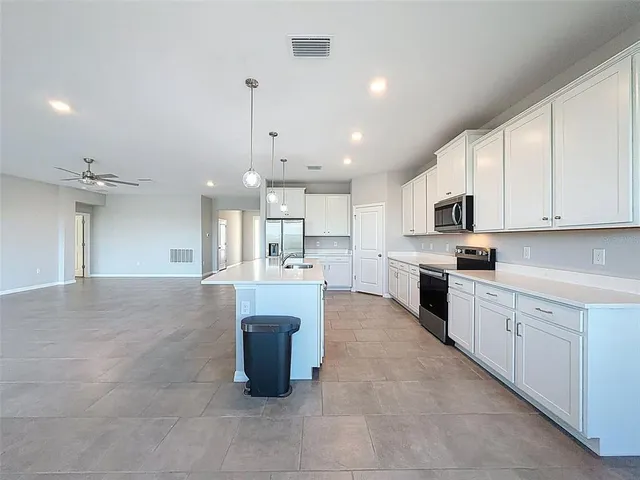 $549,900 | 10559 Bridgegate Hts Loop, San Antonio, FL 33576