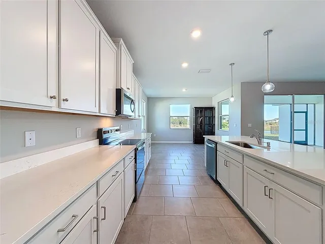 $549,900 | 10559 Bridgegate Hts Loop, San Antonio, FL 33576