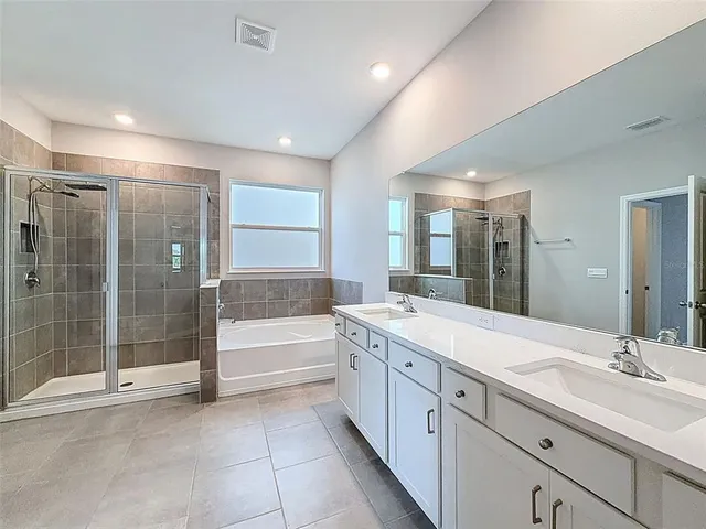 $549,900 | 10559 Bridgegate Hts Loop, San Antonio, FL 33576