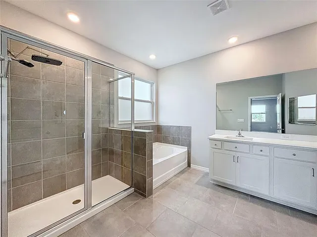 $549,900 | 10559 Bridgegate Hts Loop, San Antonio, FL 33576