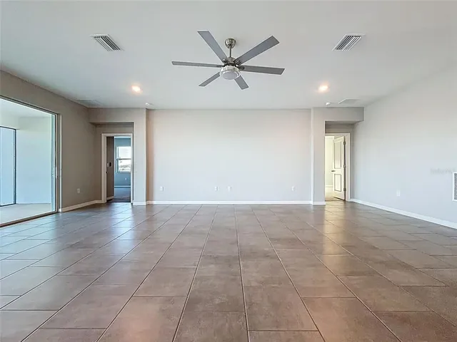 $549,900 | 10559 Bridgegate Hts Loop, San Antonio, FL 33576