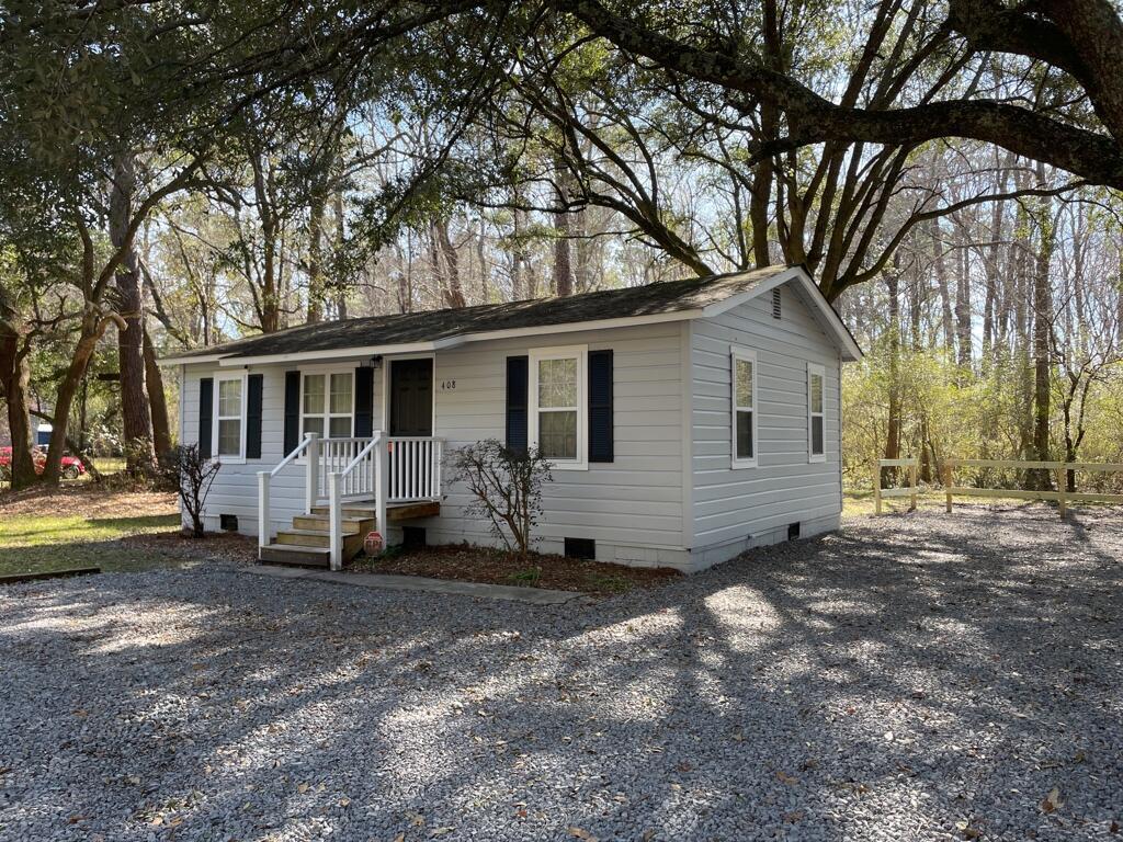 408 Miles Jamison Road Summerville, SC 29485 - Photo 3 of 18 1