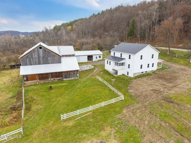 $371,999 | 4969 County Highway 18, Edmeston, NY 13411