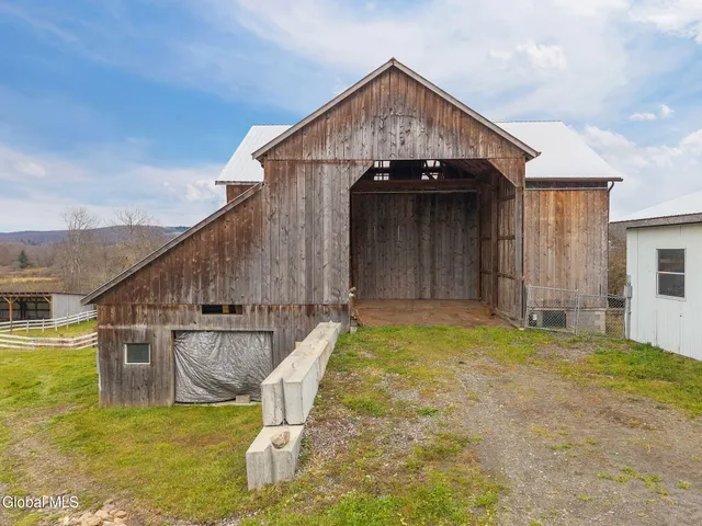 $371,999 | 4969 County Highway 18, Edmeston, NY 13411