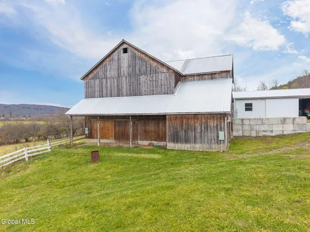 $371,999 | 4969 County Highway 18, Edmeston, NY 13411