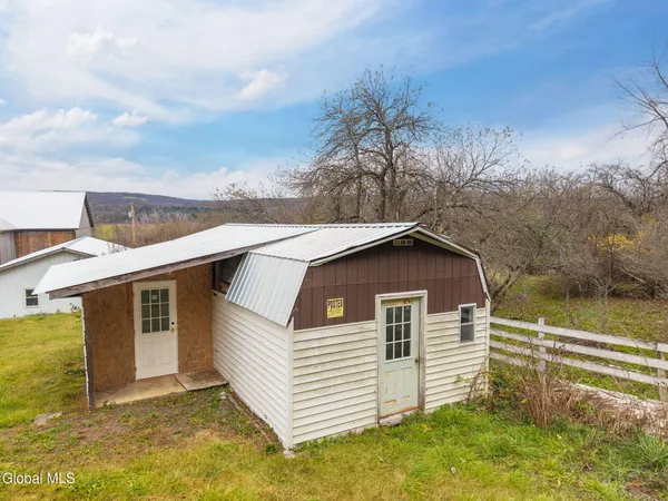 $371,999 | 4969 County Highway 18, Edmeston, NY 13411